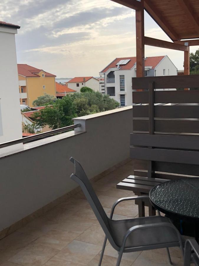 Apartmani Lovrencic Vrsi Eksteriør billede