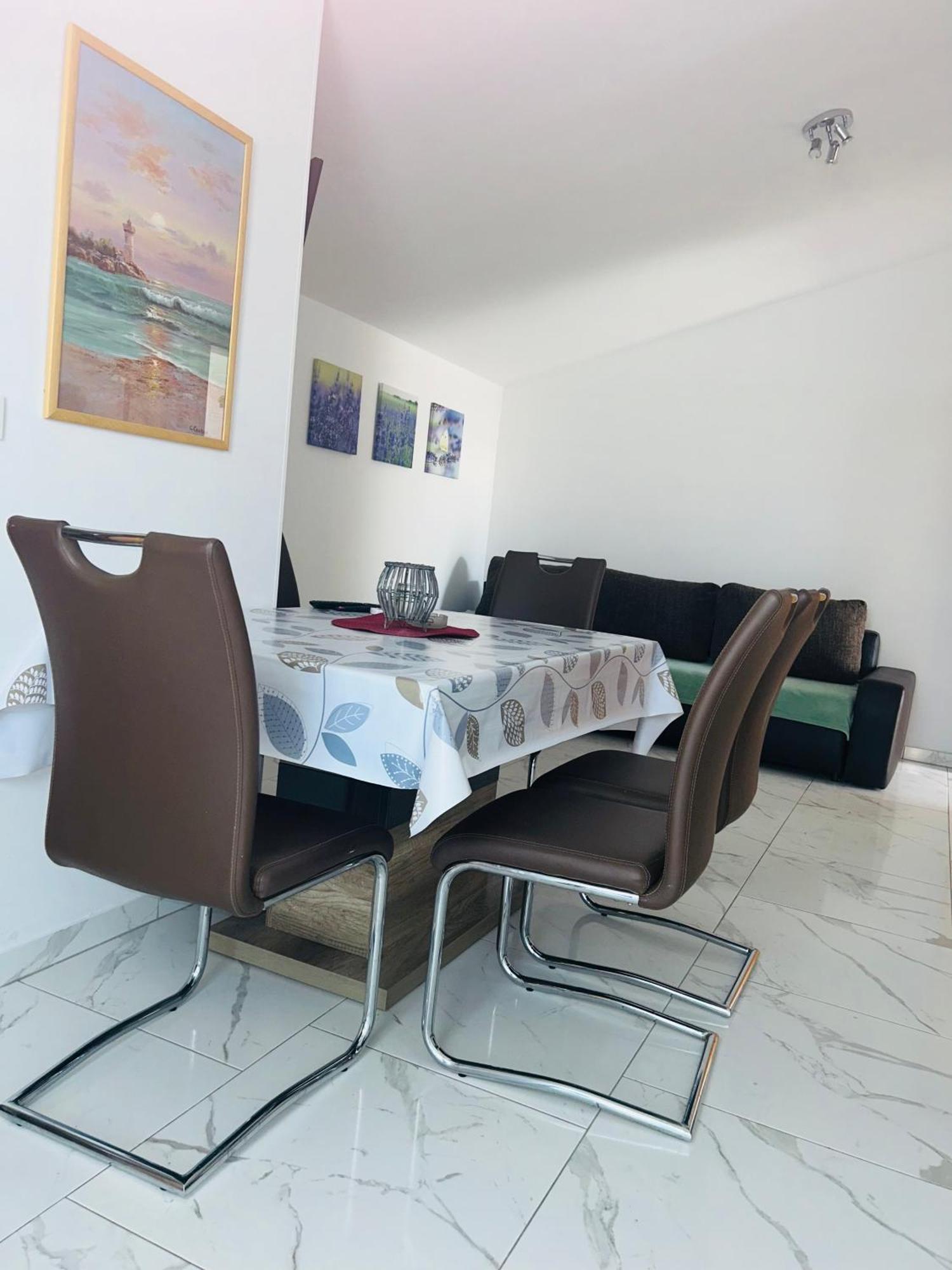 Apartmani Lovrencic Vrsi Eksteriør billede